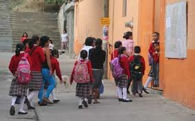 Más escuelas