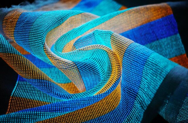 Nous teixits en l'actualitat els tèxtils intel·ligents. (els teixits)