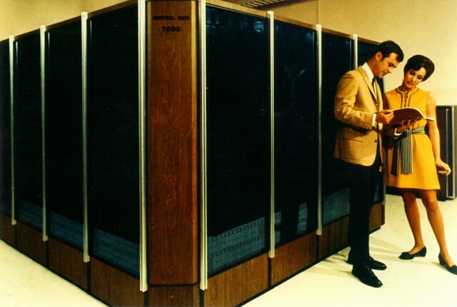 The birth of CDC 7600