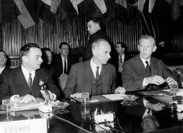 España solicita su ingreso en la Comunidad Económica Europea