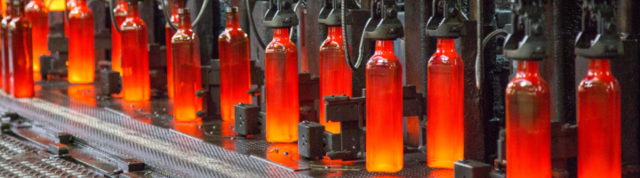 Una de les primeres tècniques amb la utilització del vidre. (el vidre)