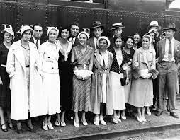 Founding Women’s Associations