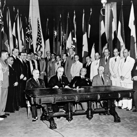 1962 Inicio de investigaciones por parte de ARPA