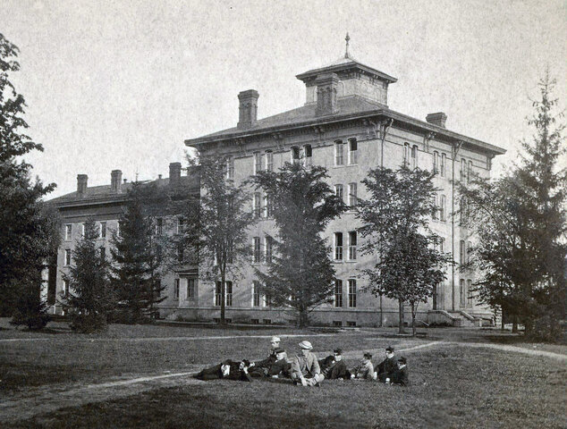 University of Michigan Medical School at Ann Arbor becomes co-educational