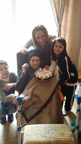 Últim aniversari del meu germà amb la meva besàvia.