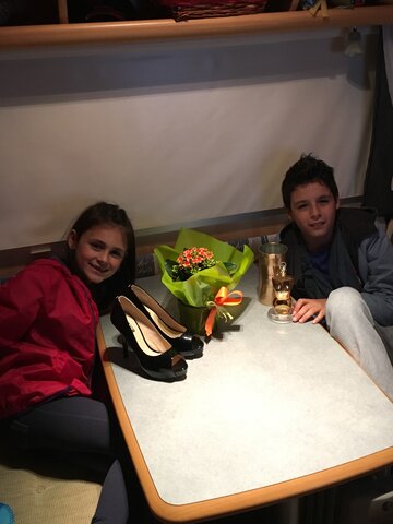 Primer regal que li vam fer a la meva mare pagant nosaltres.