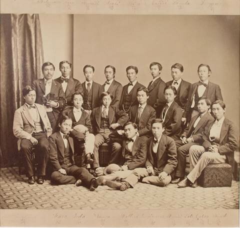 Japanese students arrive in the United States