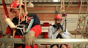 RESOLUCIÓN 3368 DE 2014 MODIFICA EL PRECEPTO PARA PROTECCIÓN CONTRA CAÍDAS DE TRABAJO EN ALTURAS