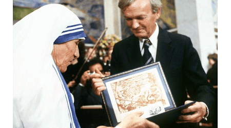 La Madre Teresa de Calcuta gana el Premio Nobel de la Paz