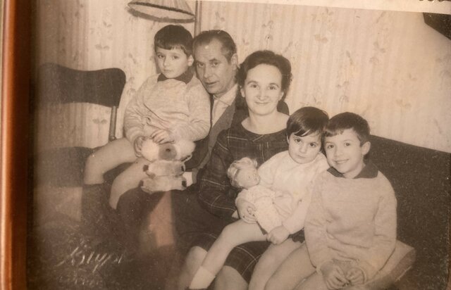 Lehen argazki familiarra