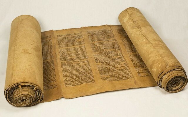 Papirs i pergamins-Paper
