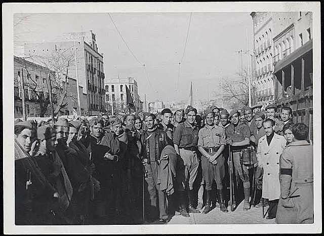 Entran las tropas franquistas en Madrid.