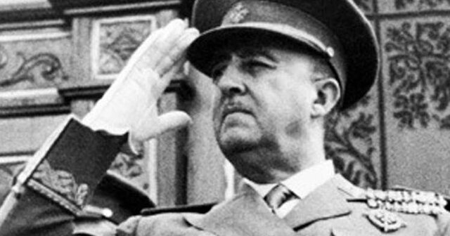 Franco concentra el poder entre los sublevados: es designado generalísimo y jefe del gobierno del Estado..