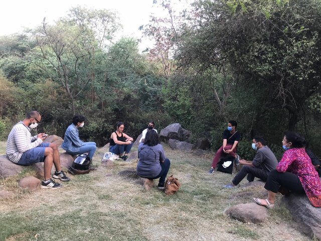 5/ first draft : to wander.