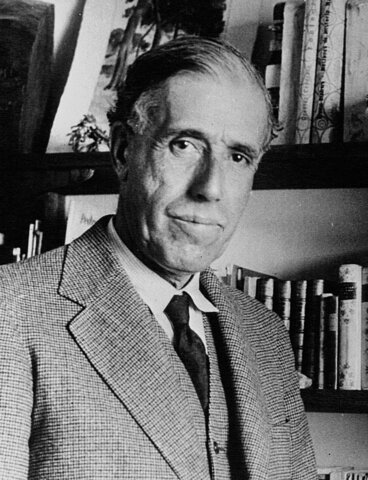 Julián Besteiro muere en la cárcel de Carmona