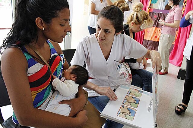 Fundación de "Centros de Capacitación en Lactancia Materna"