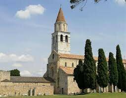 Ristrutturazione della Basilica e costruzione del Campanile di Popone