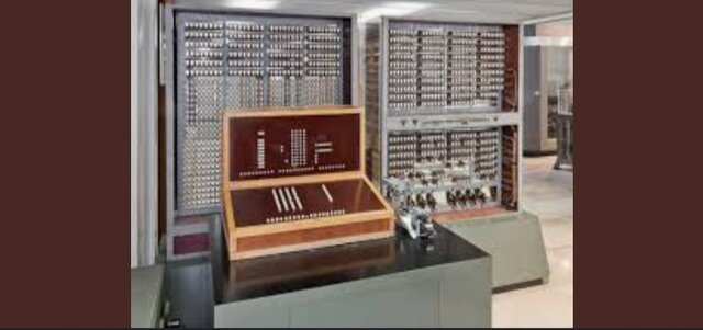 Primer computadora programable