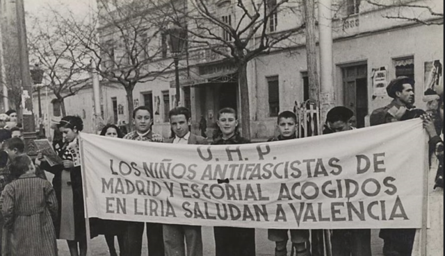 El gobierno de Largo Caballero se traslada a Valencia ante el ataque franquista.