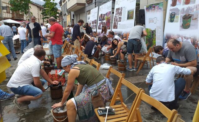 Orozkoko Jaietako Lehen Garrafa Lehiaketa