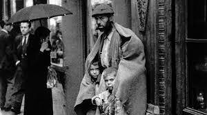 CONDICIONS DE VIDA PRIMERA DÈCADA FRANQUISME