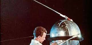 La URSS pone en órbita el Sputnik.