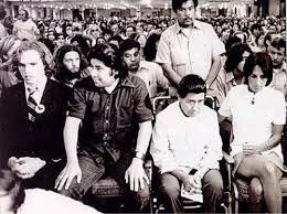 Chavez does a 36-day "Fast for Life"