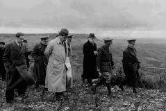 El gobierno de la república se traslada a Barcelona.