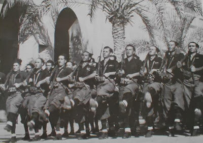 Llegada de las "camisas negras" a Cádiz