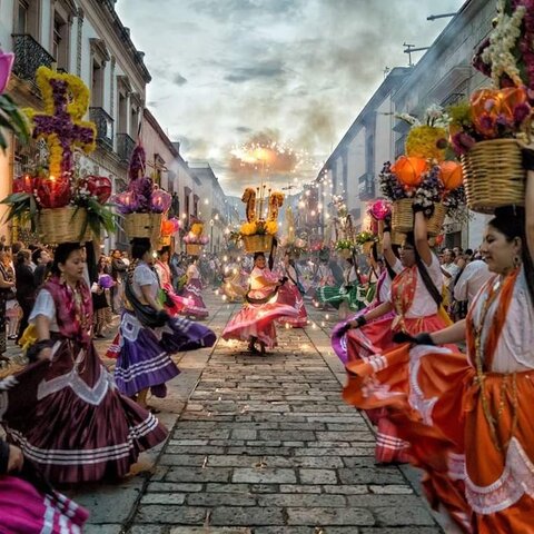 La Guelaguetza