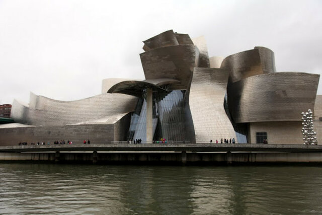 Museu Guggenheim de Bilbao (Frank O. Gehry)