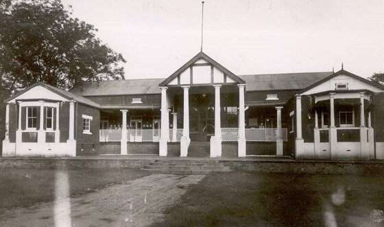 Se funda el Rhodes-Livingstone Institute