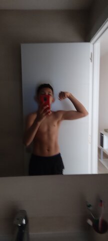 Mirant el resultat del meu cos fent exercici.