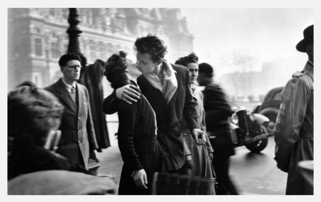 El beso del Hotel de Ville