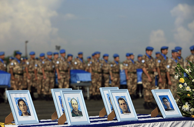 Spainish peacekeepers returning from Afghanistan killed in plane crash.