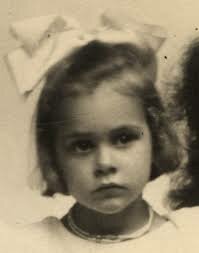 Neix Eleanor a Hartford, Connecticut, Estats Units