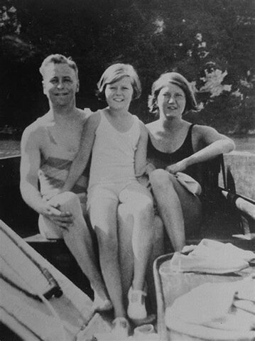 Birth of Fitzgerald's Daughter