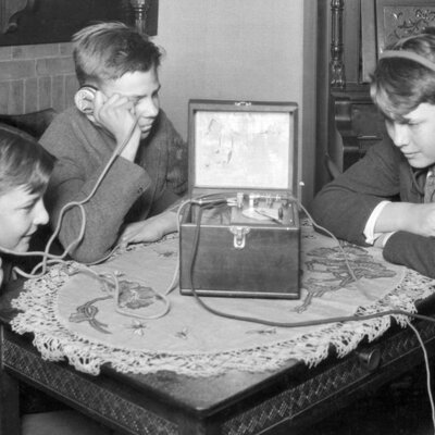 Timeline: The Evolution of Headphones