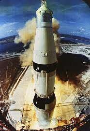 Aterriza la nave apolo 11