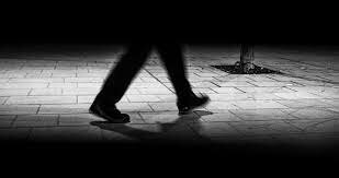 Residencia en la tierra II: "Walking around" por Pablo Neruda