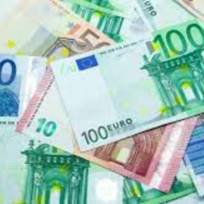 Timeline: SURGIMIENTO E IMPLEMENTACIÓN DEL EURO