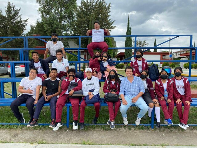 regrese a clases hibridas