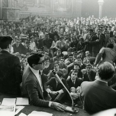 Asamblea del Sindicato Democrático Universitario en el convento de los Capuchinos de Sarriá (Barcelona).