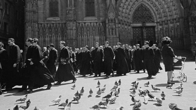 Manifestación de sacerdotes en Barcelona.