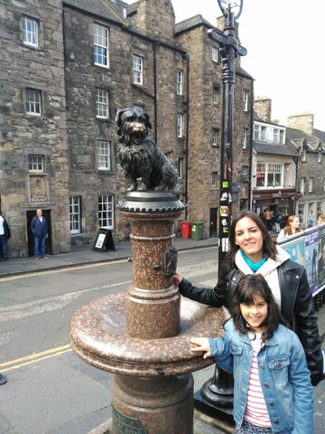 Escòcia amb l'estàtua de Boby