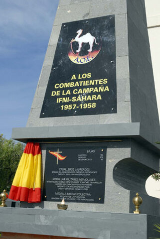La bandera española se arrió de Sidi Ifni30