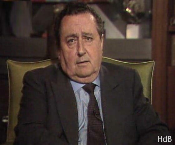 Es destituido Pío Cabanillas como Ministro de Información.