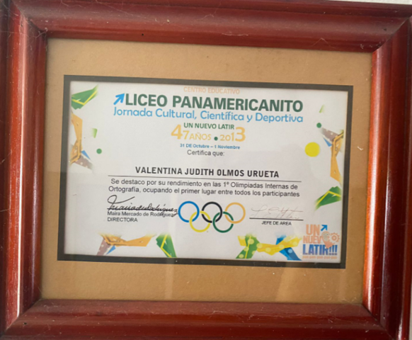 Ganadora concurso de ortografía interescolar