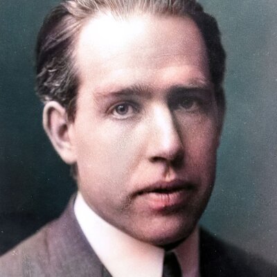 Timeline: Niels Bohr (1885 - 1962)