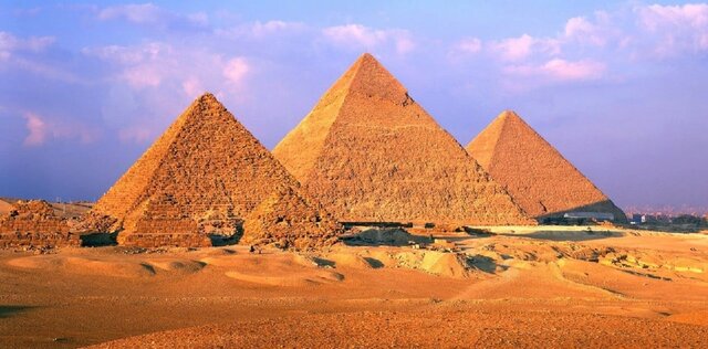 CONSTRUCCIÓN DE LAS PIRÁMIDES DE EGIPTO